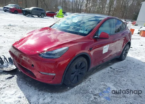 2025 Tesla Model Y Long Range Dual Motor All-Wheel Drive from USA, damaged, VIN 7SAYGDEE6SF302295